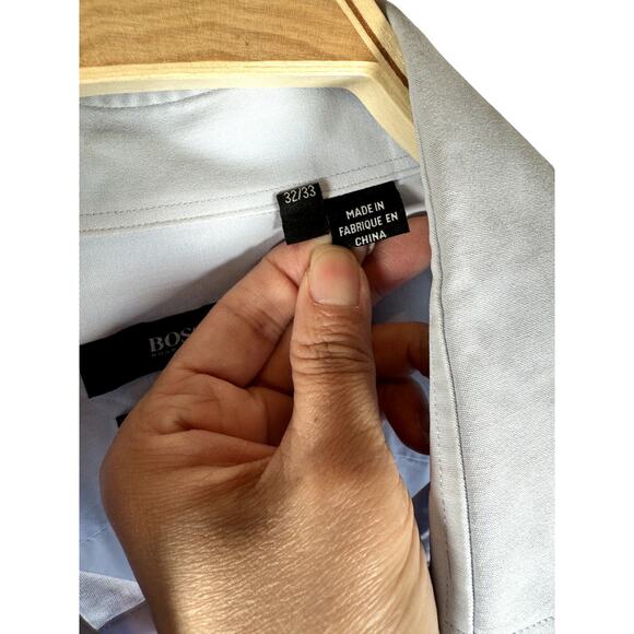 Hugo Boss Sharp Fit Men’s Dress Shirt 15.5 32/33 Baby Blue Long Sleeve Button-Up - Picture 4 of 11